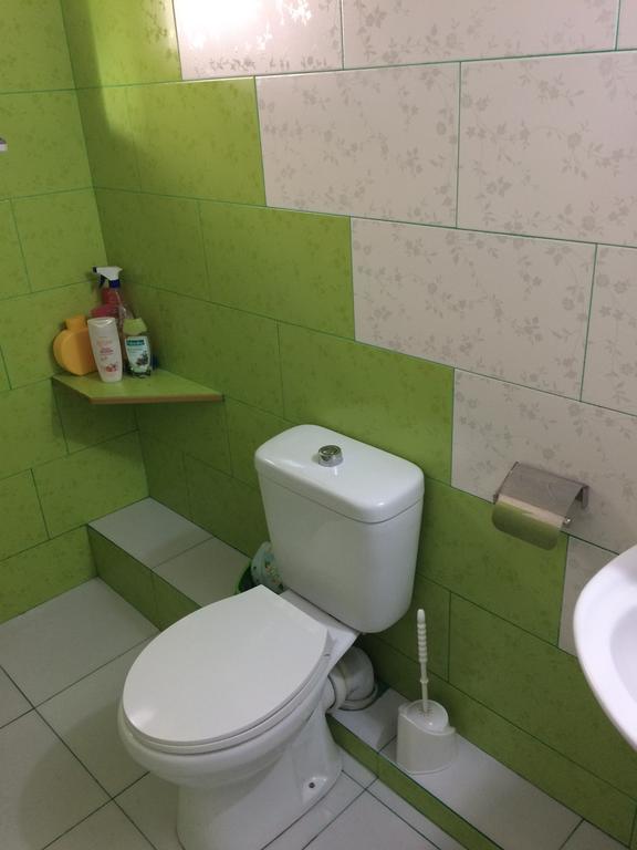 Guest House On Kostava 23 코불레티 외부 사진